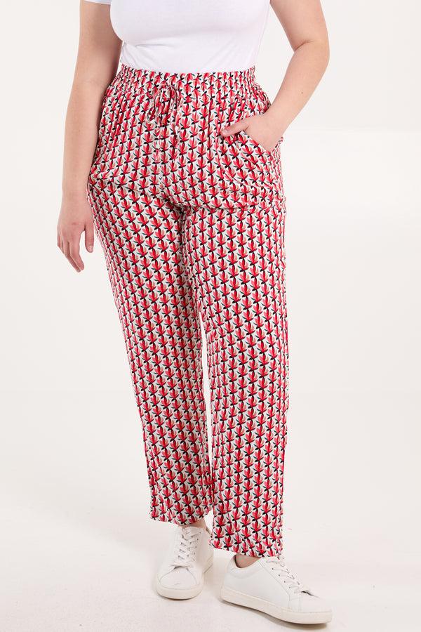 qed london Abstract Leaf Print Capri Trousers