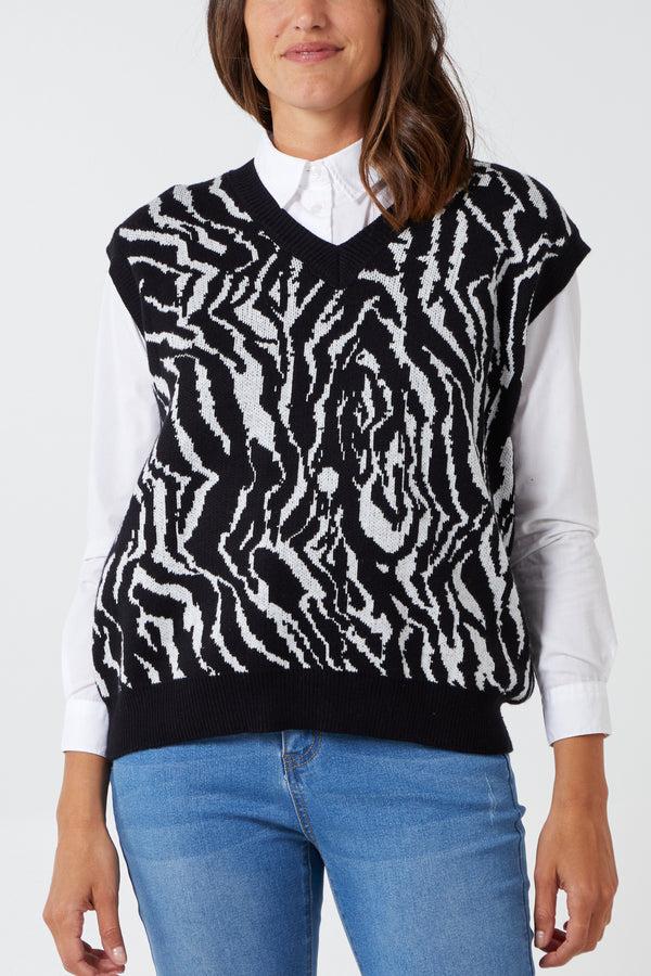 qed london Animal Pattern V-Neck Knit Vest