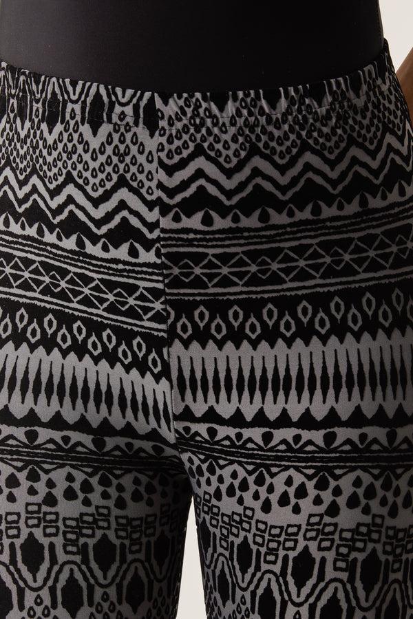Qed London Aztec Print Leggings