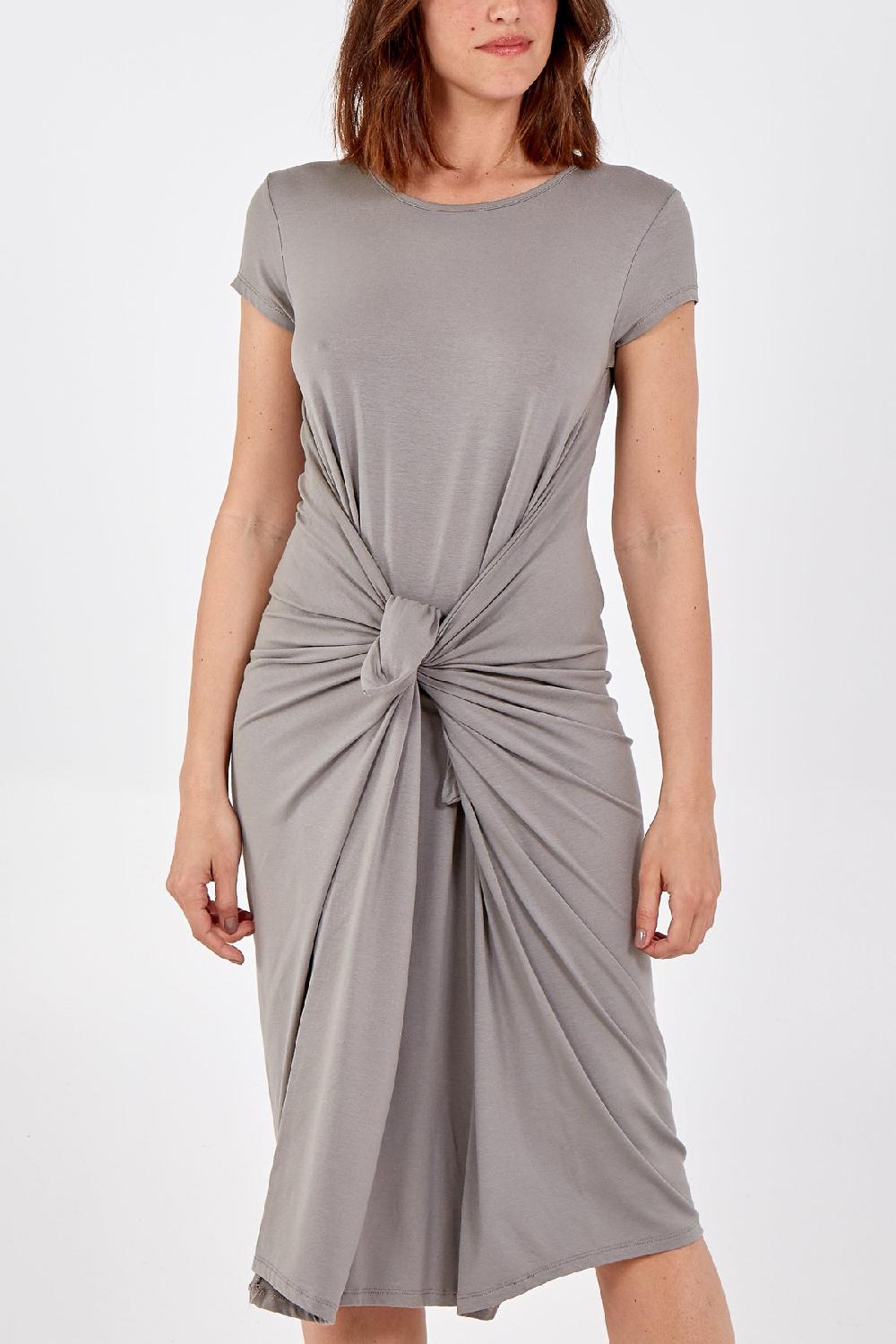 Qed London Cap Sleeve Plain Parachute Dress