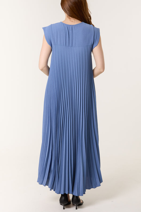 Qed London Cap Sleeve Pleated Maxi Dress