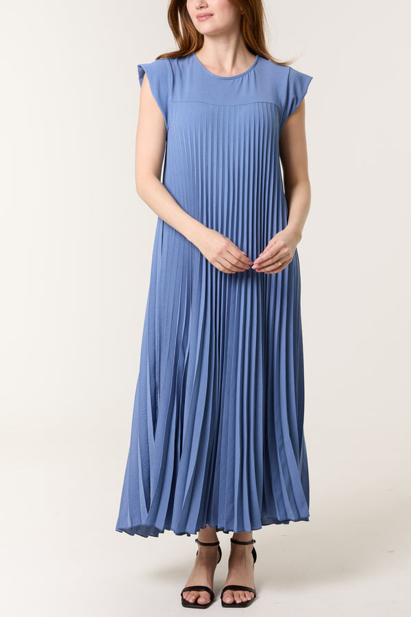 Qed London Cap Sleeve Pleated Maxi Dress