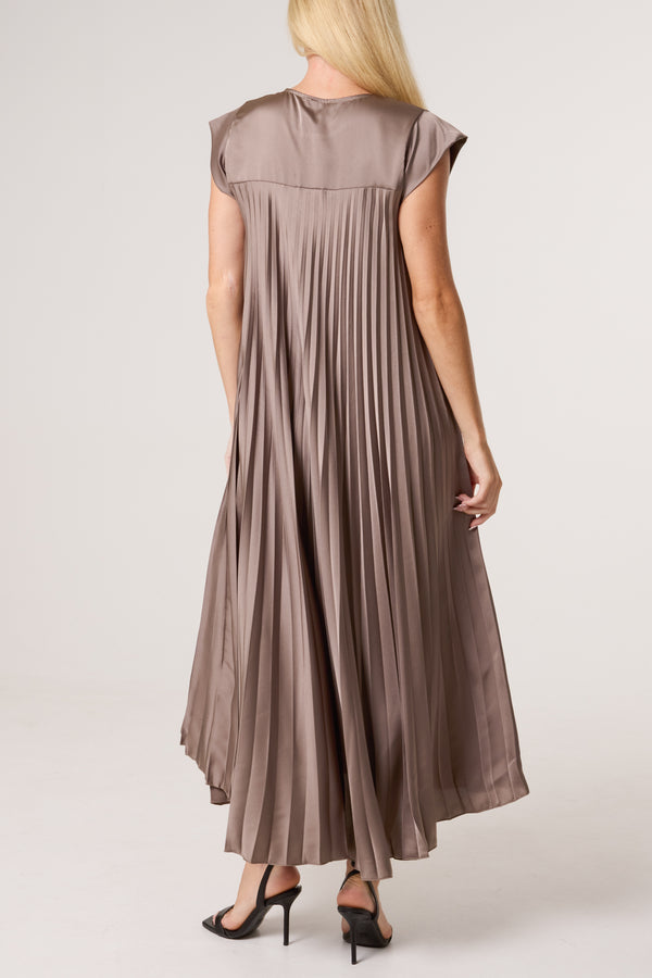 Qed London Cap Sleeve Satin Pleated Midi Dress