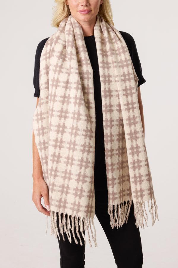 qed london Check Soft Knit Tassel Scarf