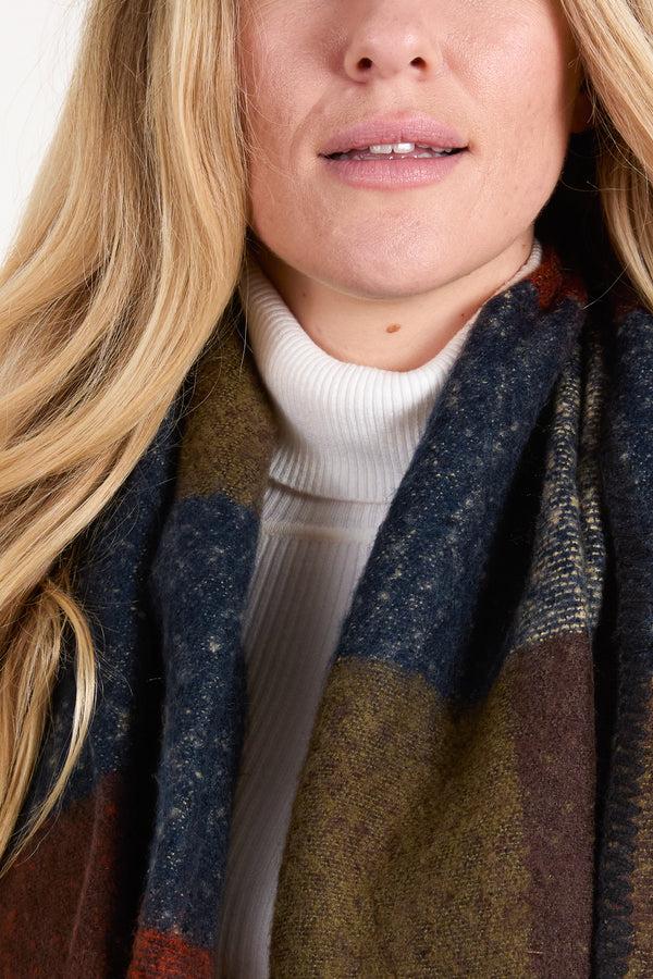 Qed London Colour Block Stitch Hem Scarf