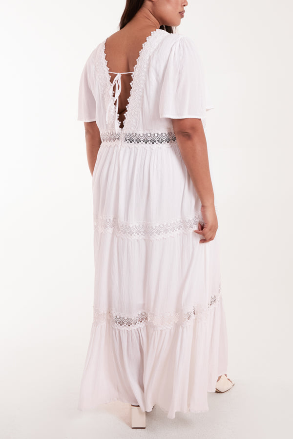 Qed London Curve Angel Sleeve Tiered Maxi Dress