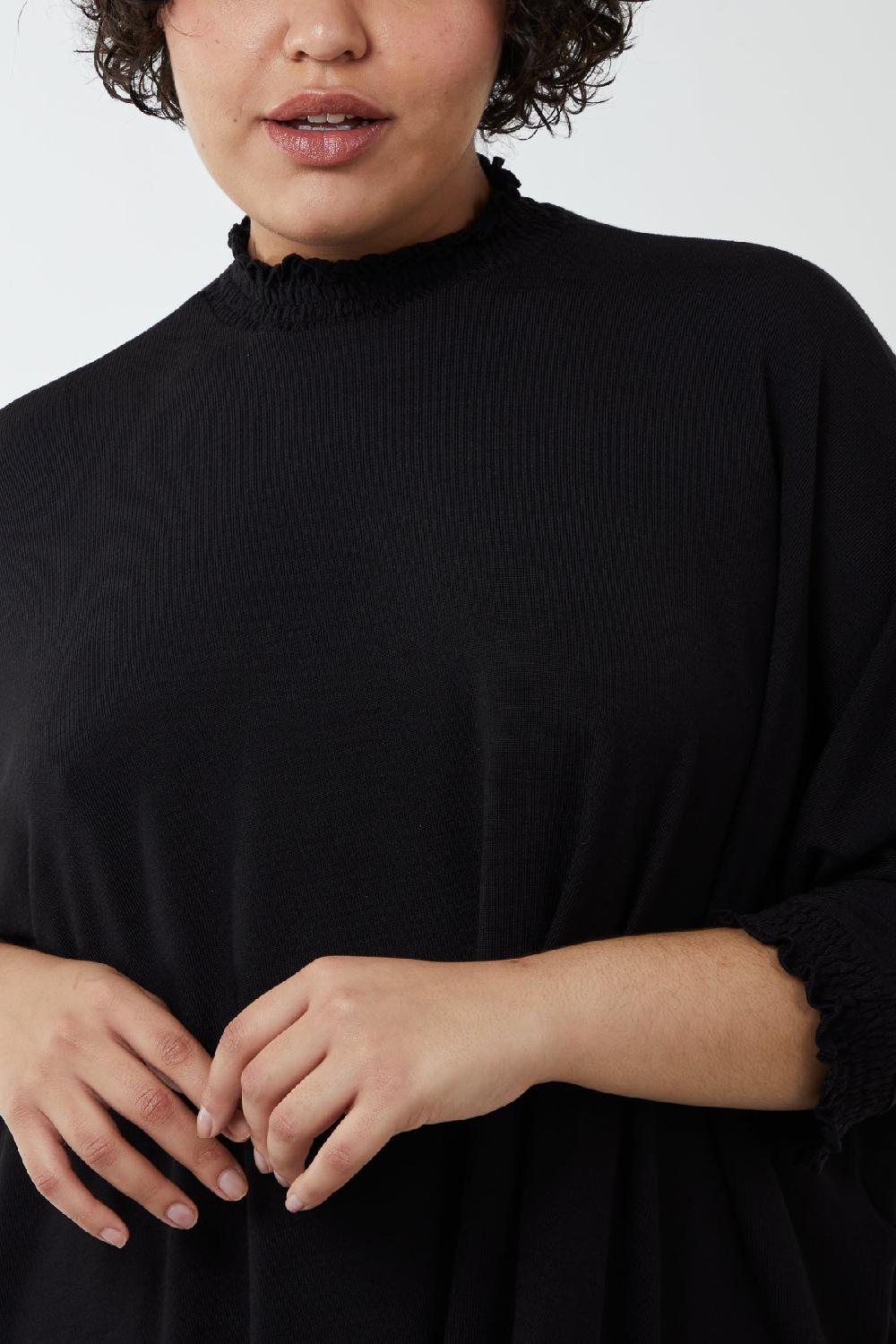 Qed London Curve Asymmetric Hem Shirred Knit Top