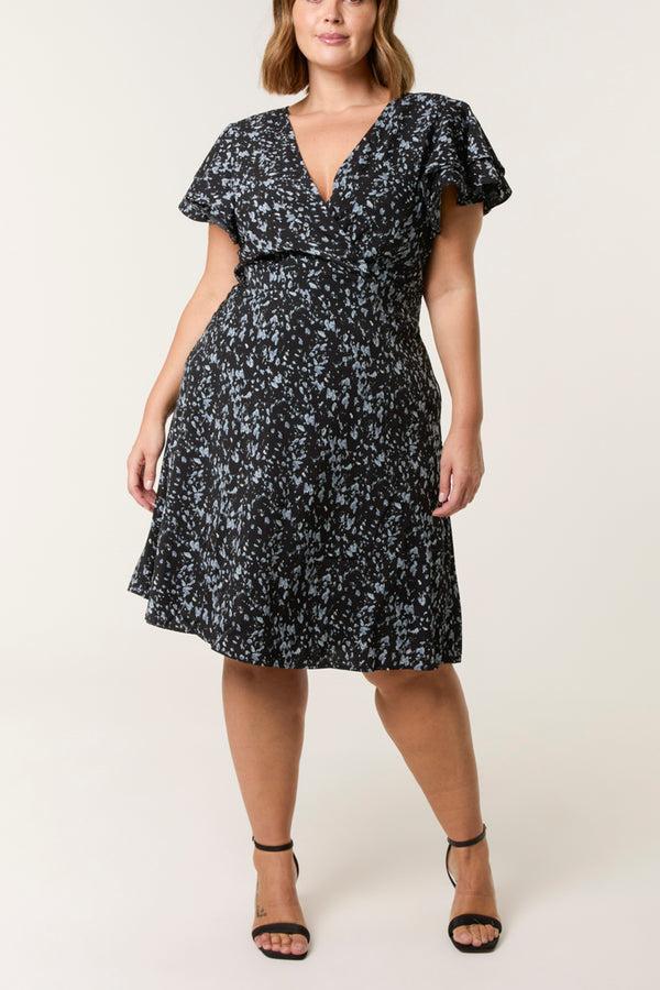 qed london Curve Ditsy Frill Sleeve Mini Dress