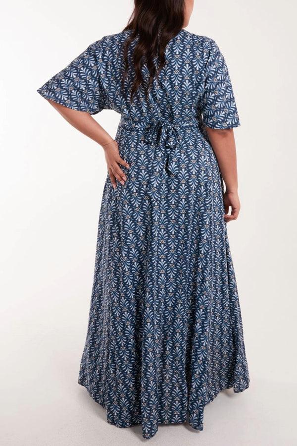 Qed London Curve Fleur Di Lis Button Through Dress