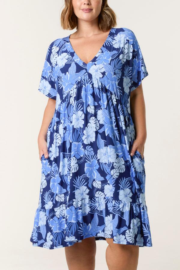 Qed London Curve Floral V-Neck Smock Dress