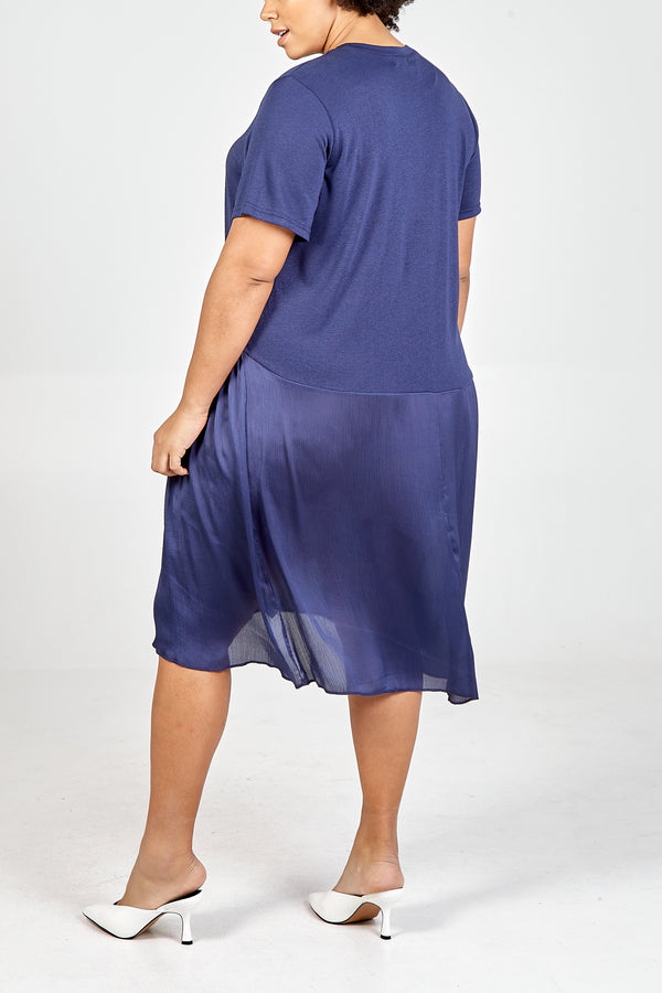 Qed London Curve Frill Point Midi Dress
