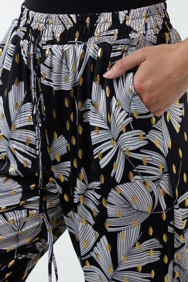 Qed London Dark Foil Leaf Detail Capri Trousers