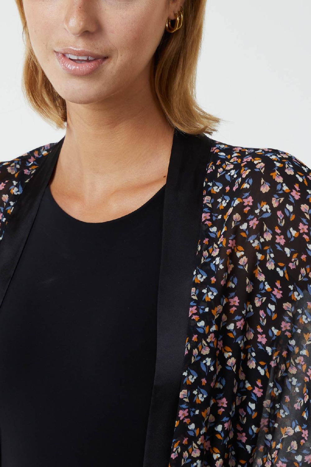 Qed London Ditsy Floral Tassel Kimono