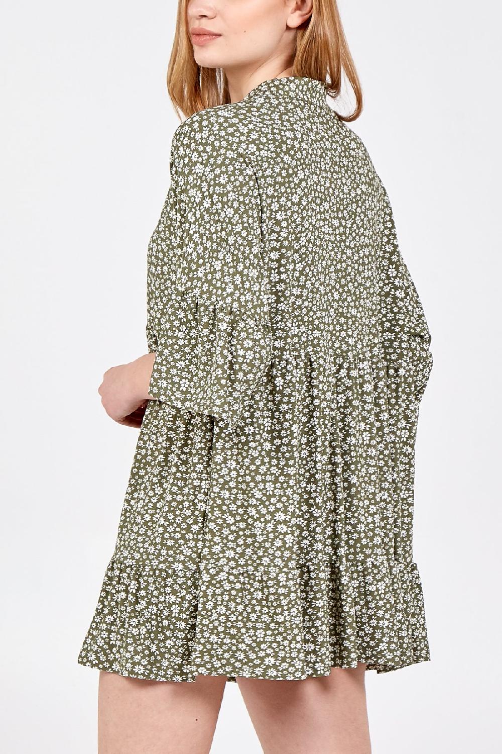 Qed London Ditsy Floral V-Front Smock Dress