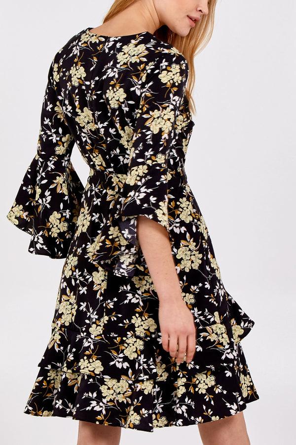 Qed London Floral 3/4 Sleeve Tiered Dress