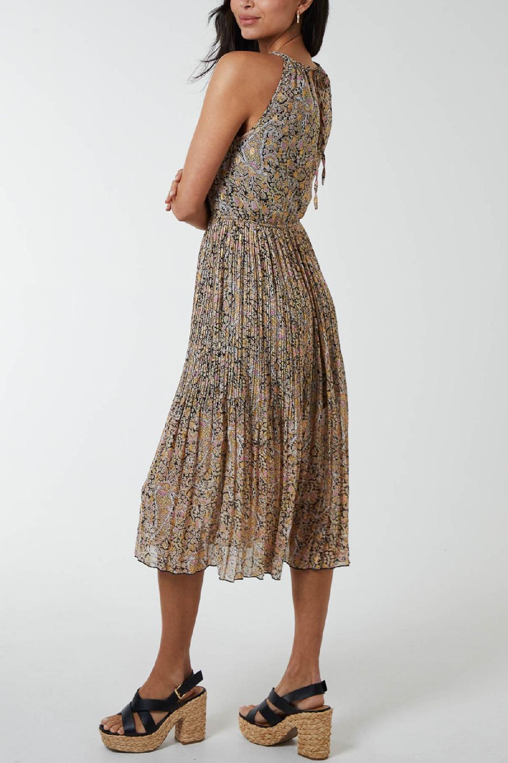 Qed London Floral Halterneck Cut Out Midi Dress