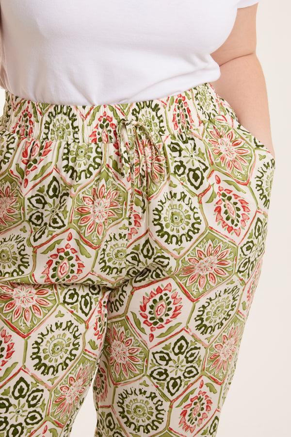 Qed London Floral Mandala Print Capri Trousers