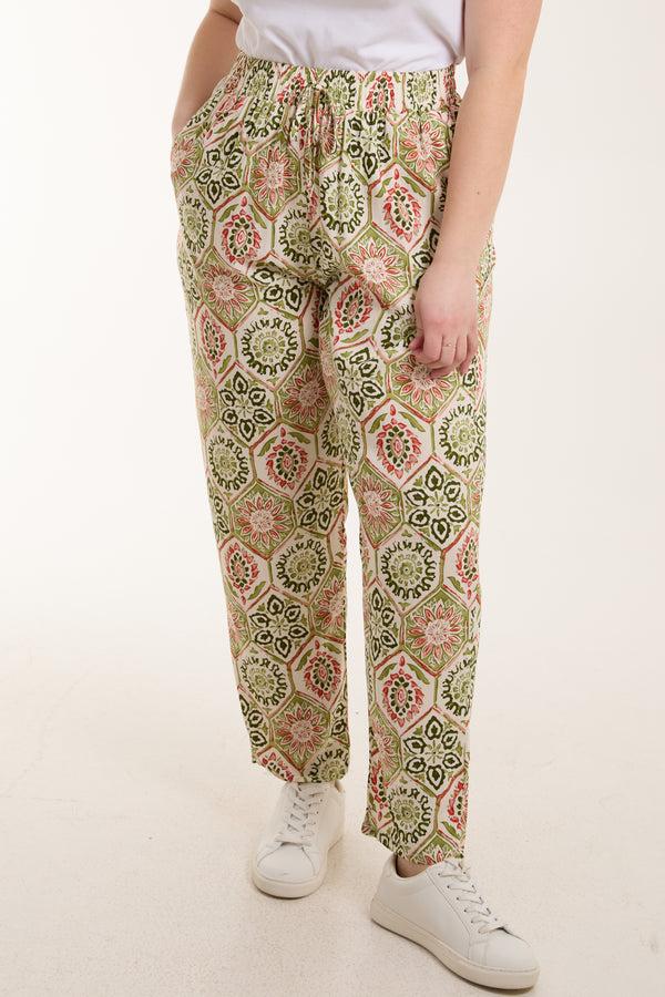 qed london Floral Mandala Print Capri Trousers