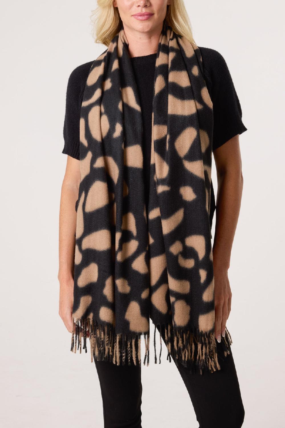 Qed London Giraffe Print Soft Tassel Scarf