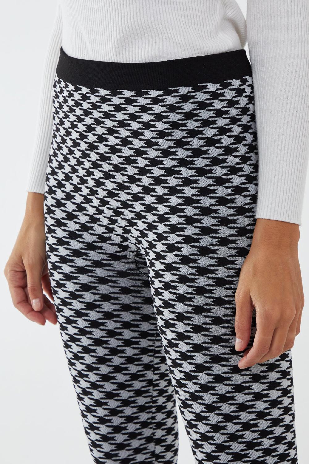 Qed London Houndstooth Fleece Lined Leggings