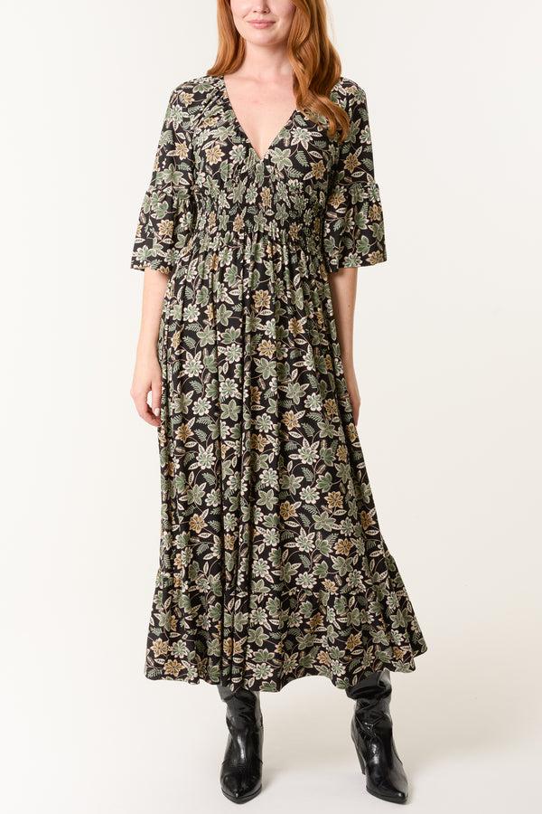 qed london Leaf Print V-Neck Stretch V Dress