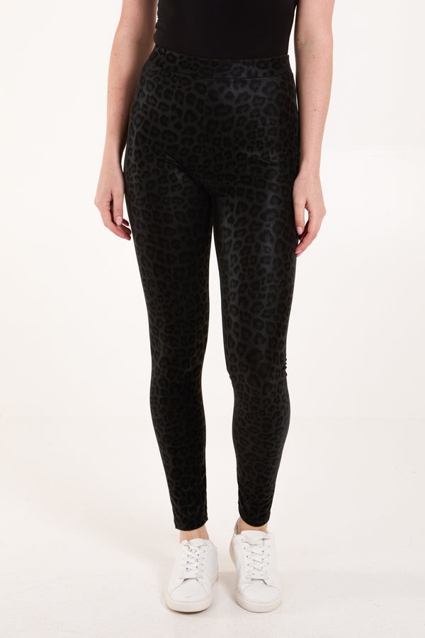 qed london Leather Look Leopard Legging