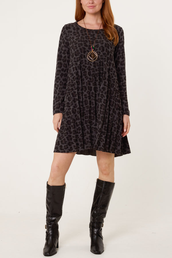 Qed London Leopard Print Knit Pleated Dress