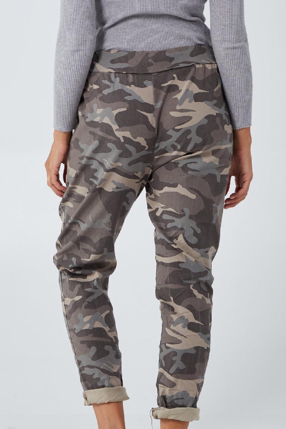 Qed London Magic Camouflage Trousers (Extra Large)