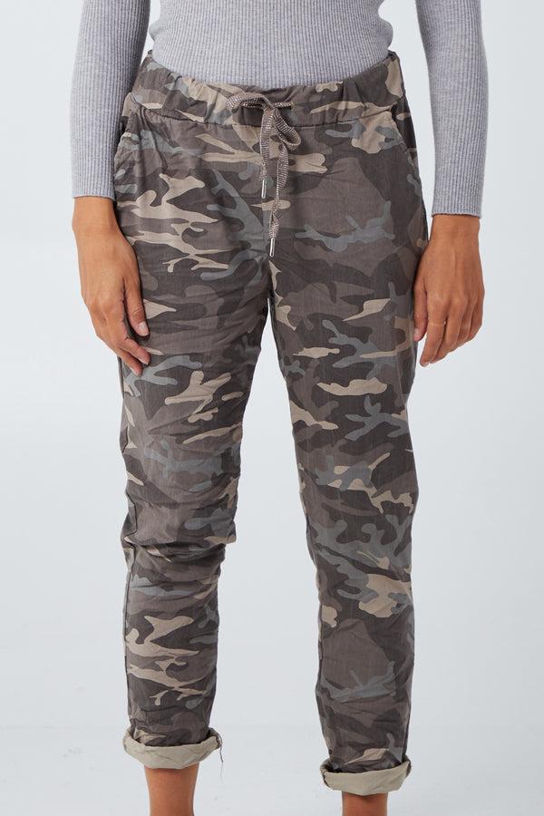 qed london Magic Camouflage Trousers (Extra Large)