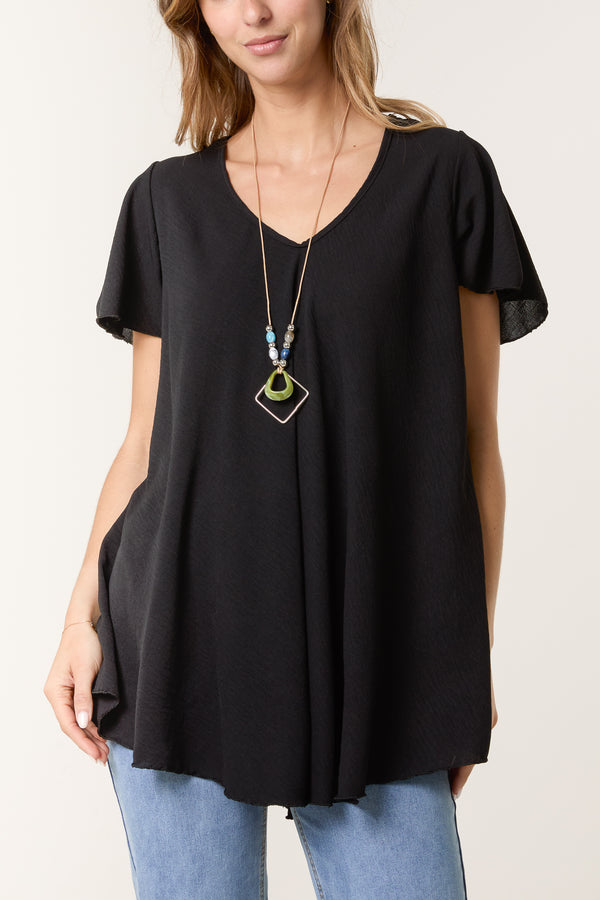 qed london Necklace V-Neck Angel Sleeve Top