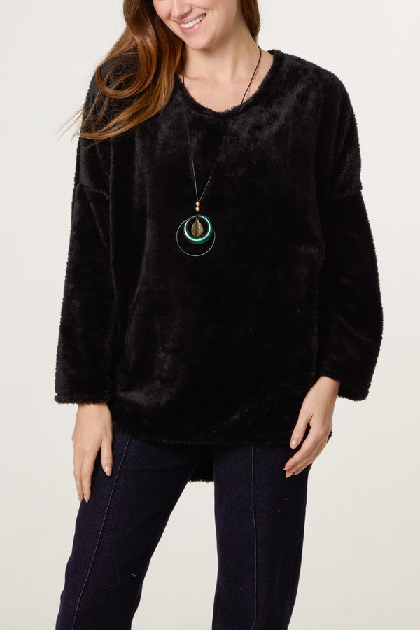 qed london Necklace V-Neck Teddy Jumper