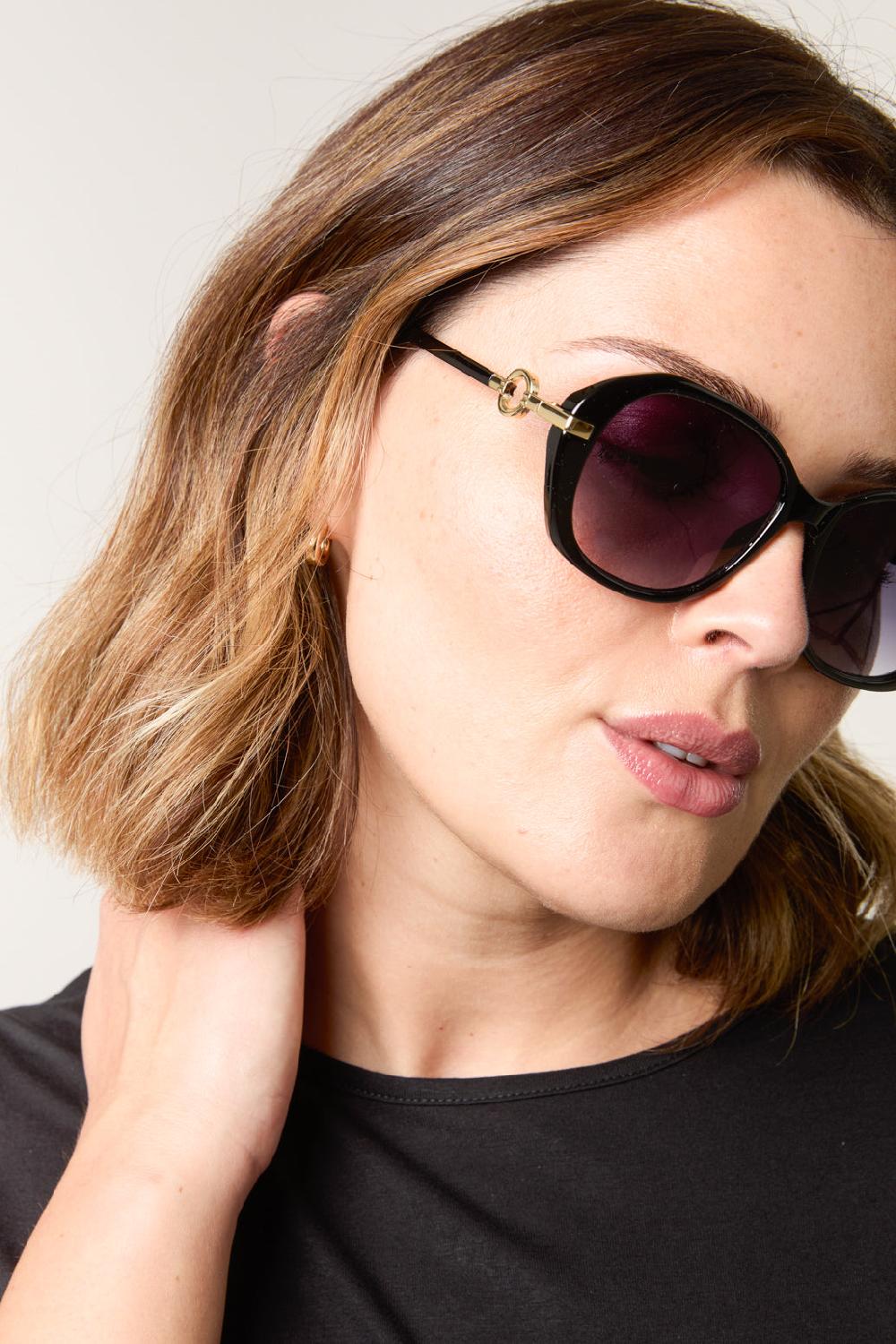 Qed London Ombre Lens Round Gold Detail Sunglasses