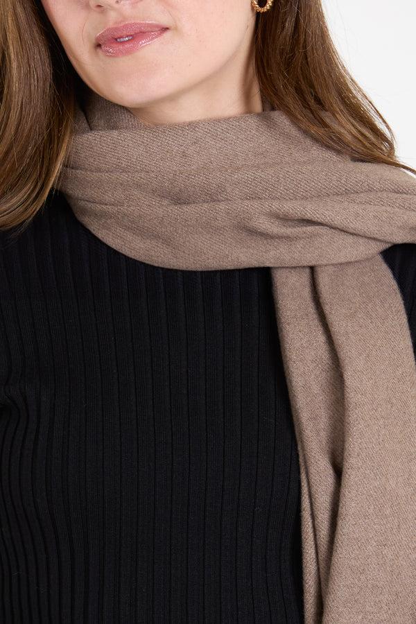 Qed London Plain Fluffy Tassel Scarf