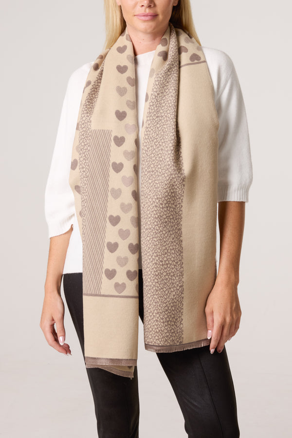 qed london Reversible Heart Print Scarf