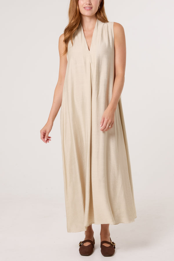 Qed London Sleeveless V-Neck Maxi Dress