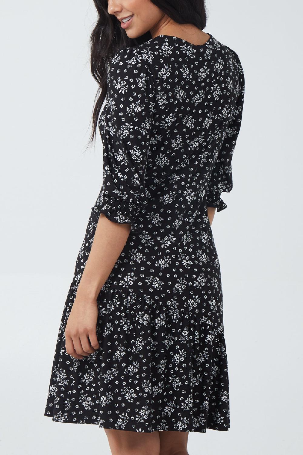 Qed London V Neck Frill Hem Tea Dress