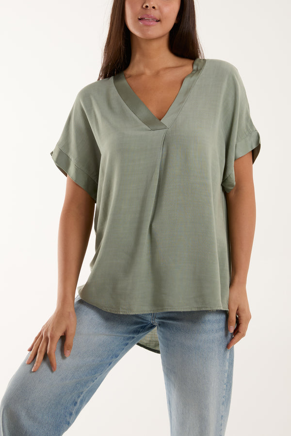 Qed London V-Neck Short Sleeve Blouse