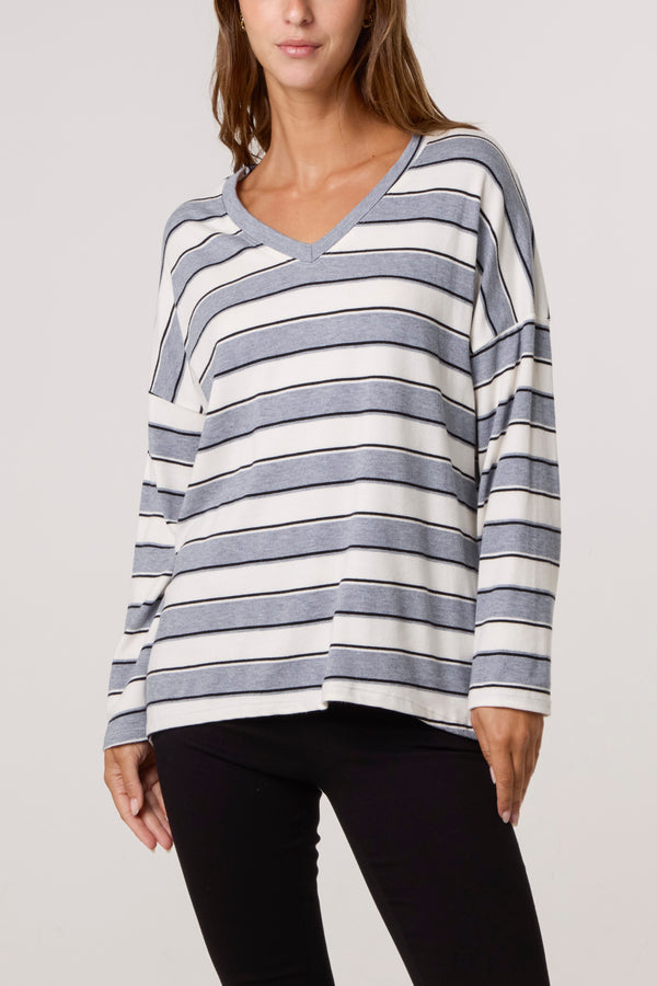 Qed London V-Neck Wool Blend Striped Jumper