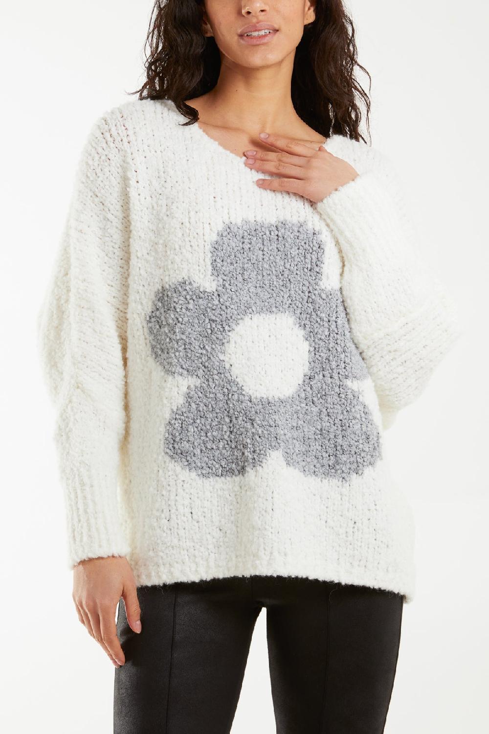 Qed London Wool Blend Daisy Boucle Super Soft Knit