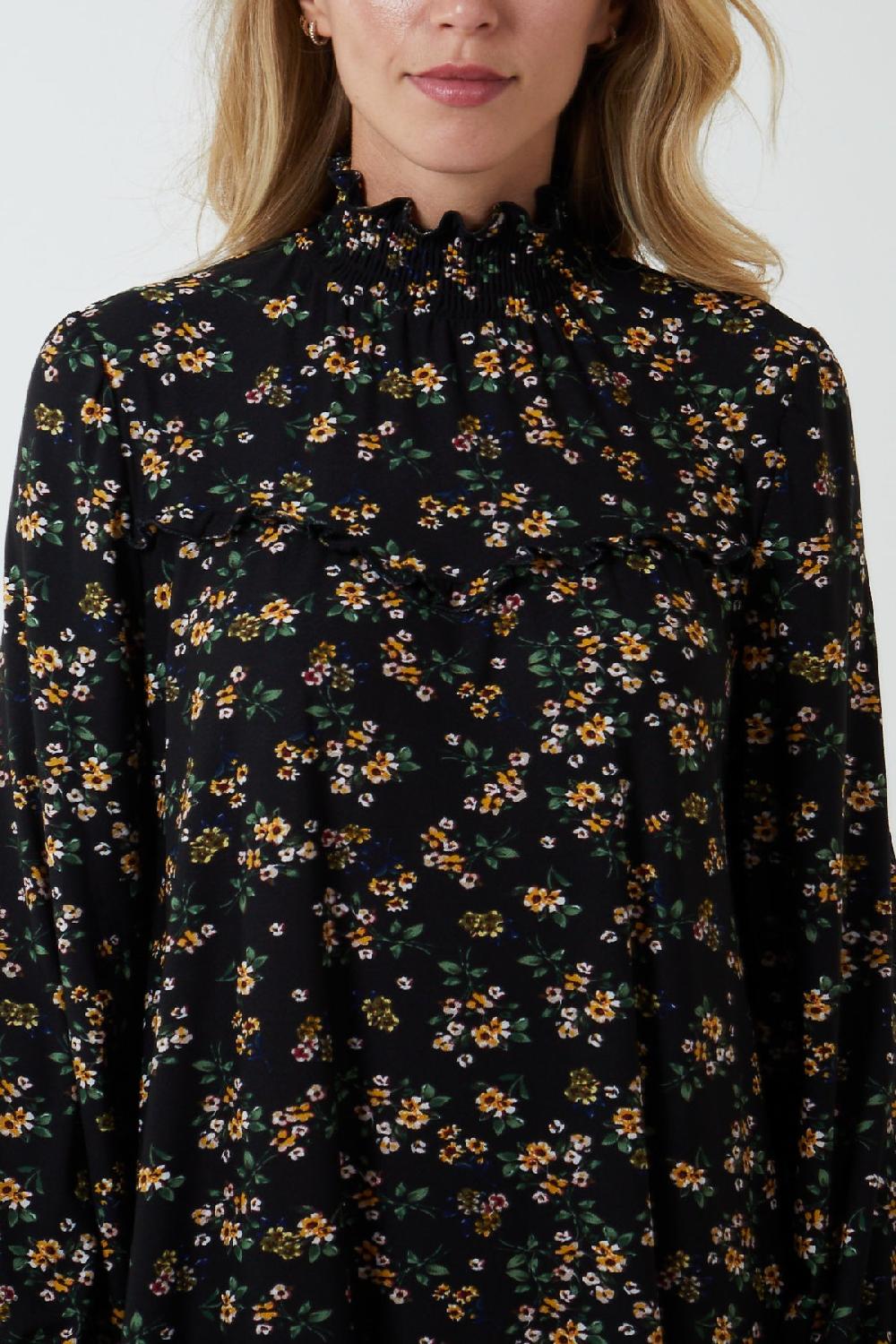 Qed London Sweetheart Shirred Mini Trapeze Stretch Dress