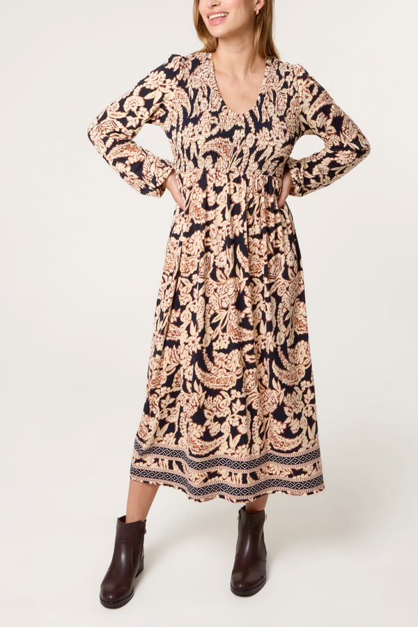 qed london V-Neck Shirred Stretch Border Print Dress