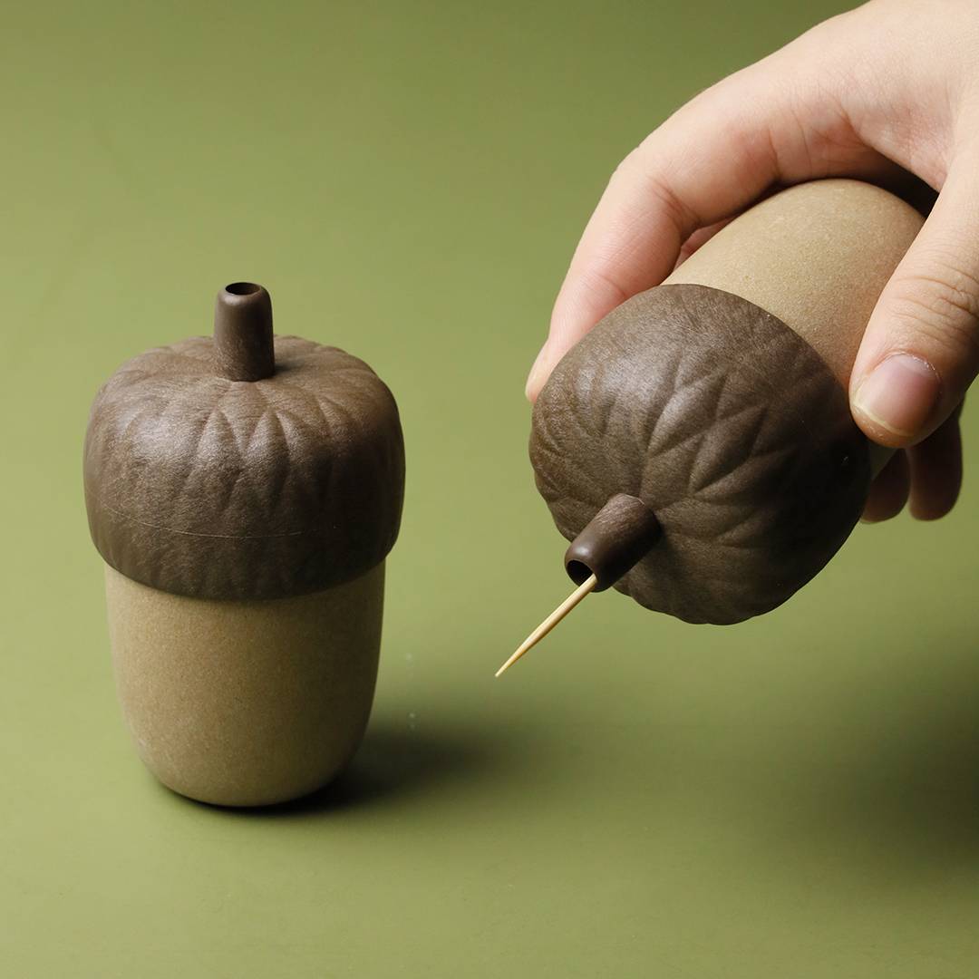 qualy Acorn Toothpick Holder