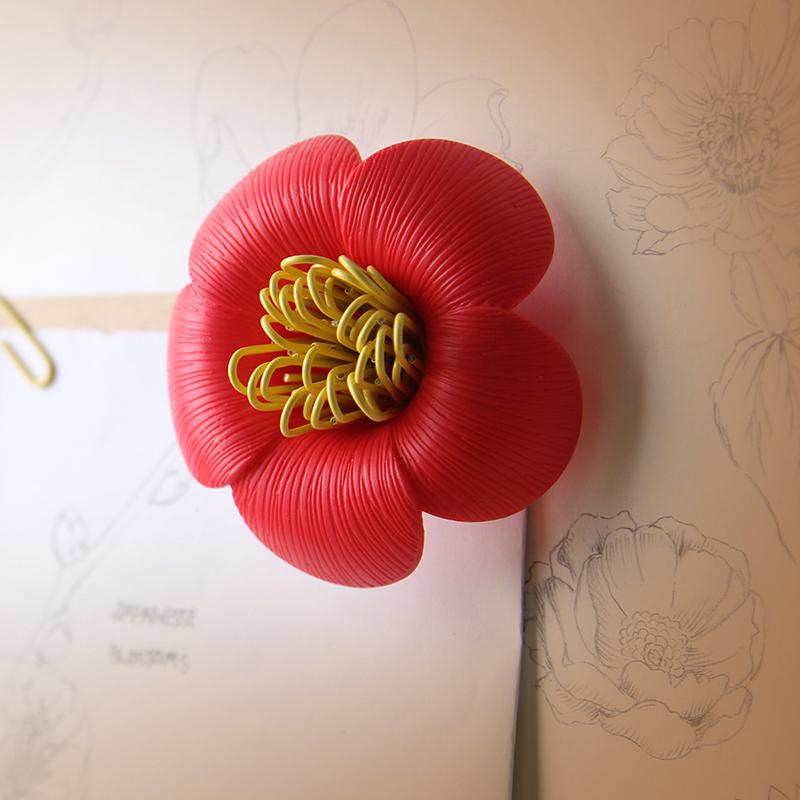 Qualy Blossom Magnetic Paper Clips Holder
