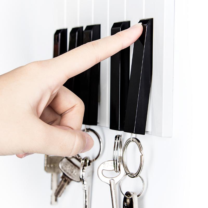 Qualy Key Piano (Whistle Key Ring + Key Holder)