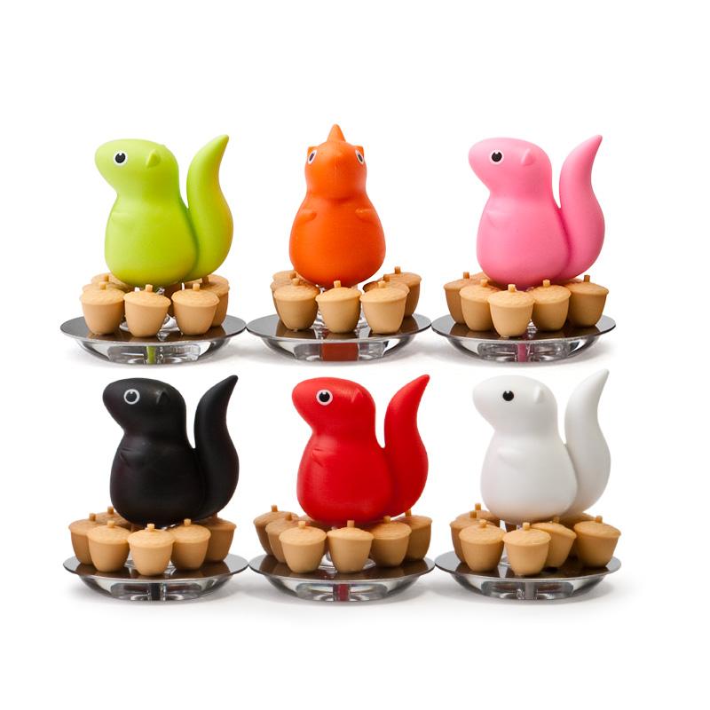 Qualy Magnetic Squirrel & Acorn