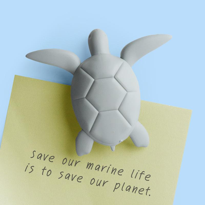 qualy Sea Turtle Magnet