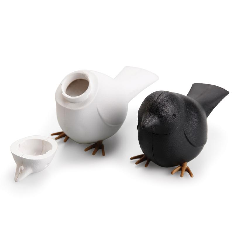 Qualy Sparrow Shaker