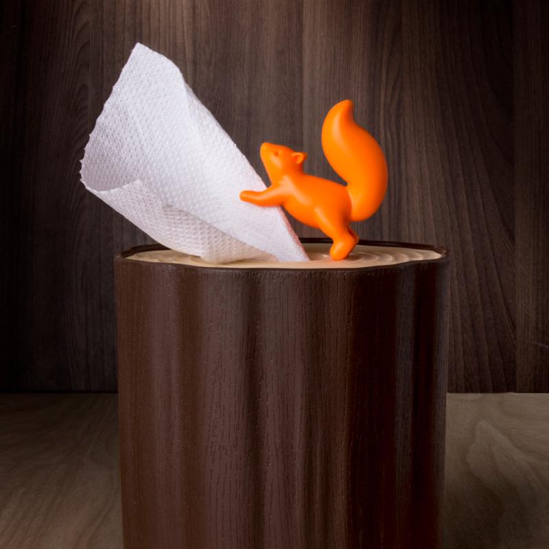 Qualy Squirrel Tissue Log