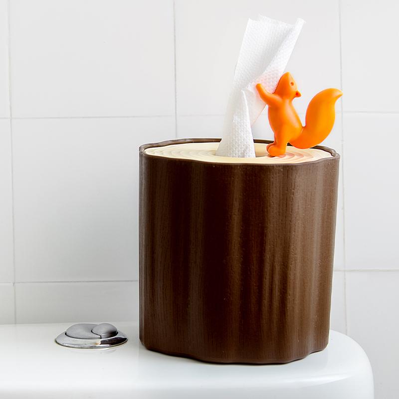 Qualy Squirrel Tissue Log