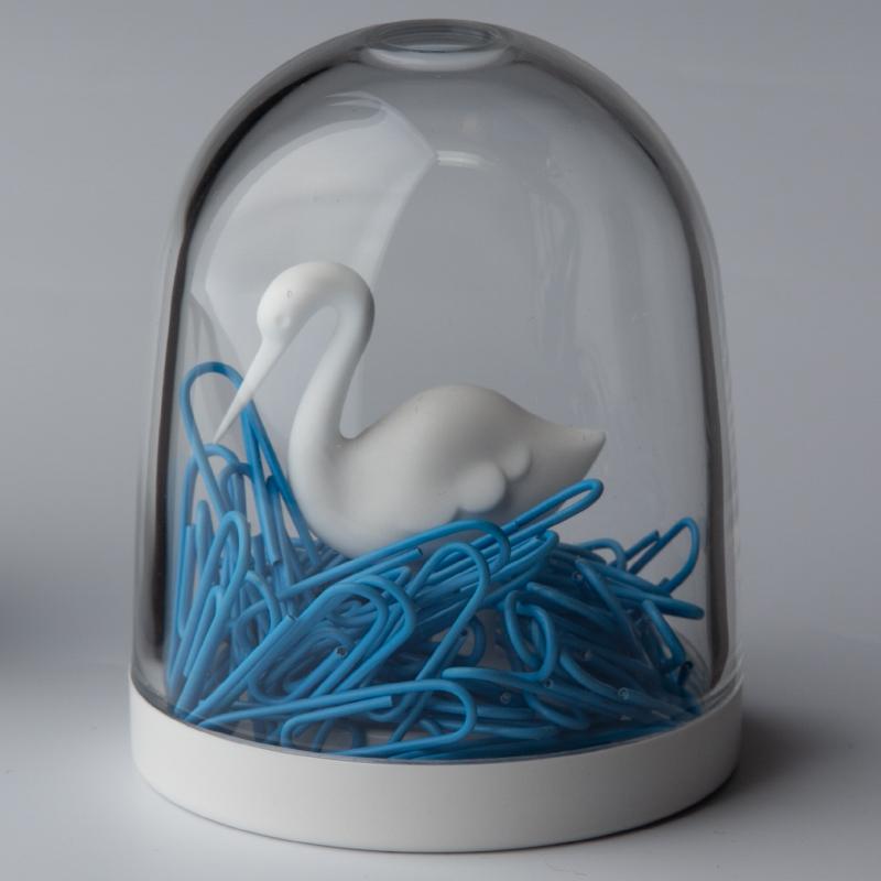 Qualy Swan In The Pond